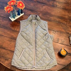 NWOT Old Navy vest grey quilted small